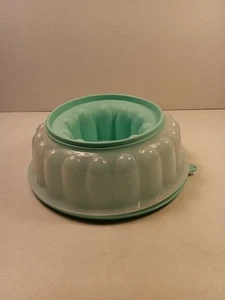 Tupperware Jello Ringform 3-teilig klar mit mintgrünem Deckel und Einsatz sehr guter Zustand - Bild 1 von 12