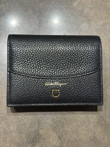 Salvatore Ferragamo Bifold Geldbörse Gancini. Nie benutzt. - Bild 1 von 7