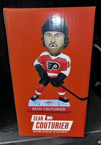 2023 Philadelphia Flyers Sean Couturier SGA Bobblehead 3/28/23 IN HAND Cover