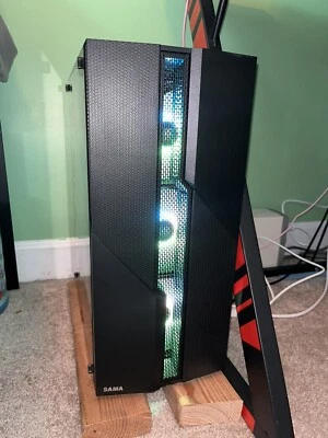 PC de escritorio para juegos personalizada Intel i7 Quad 16 GB SSD + 1 TB Nvidia GTX 660 2 GB HDMI Foto 1 de 4