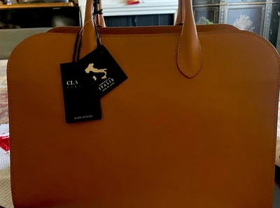 Claudia Firenze CUERO Caramelo/Tan Row Margaux Dupe) Pascua Foto 1 de 4