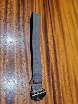 2004-09 TOYOTA 4RUNNER TAILGATE LIFTGATE BACK DOOR ASSIST STRAP OEM P4793b69 - Image 1 of 2