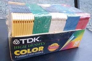 TDK 50 Pack Color High Density 3.5" HD 1.44MB Floppy Disks Formatted NEW SEALED - Afbeelding 1 van 2