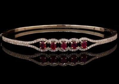 3.40ct Natural Round Diamond 14kBIS Hallmarked Yellow Gold Ruby Wedding Bracelet - Image 1 of 4