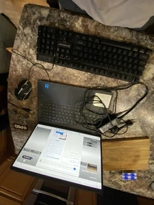 Dell Inspiron 15 3520 Laptop 15.6 Full HD WVA Display - Picture 1 of 5