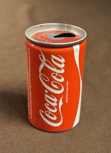 Coca-Cola Coca Cola Soda Pop Mini Lattina 150 ml Pull Tab Alluminio ~Vintage Holland 1988 - Foto 1 di 10