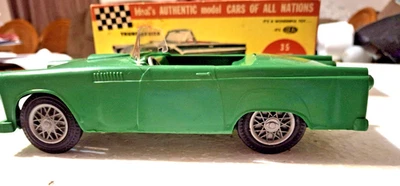 Thunderbird modelo plástico en caja original no terminado Foto 1 de 4