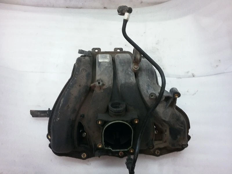 Chevrolet Malibu 255_RM 24467211 colector de admisión 2,2 L clásico 2004 Foto 1 de 4