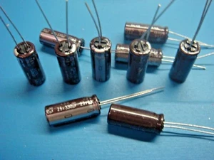 (25) ELNA RSH25V331MA43 330uF 25V 105°C RADIAL ALUMINUM ELECTROLYTIC CAPACITOR - Picture 1 of 2