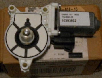 NOS 2005-10 Cobalt 2007-10 Pontiac G5 2006-11 Lucerne RH Power Window Motor - Image 1 of 1
