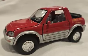 Kinsmart Toyota Rav4 Cabriolet 5011 - 1/32 Scale Diecast Car NEW Free Shipping - Picture 1 of 15