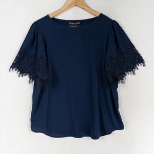 Blusa Top Montgomery Post Stitchfix Talla Mediana Azul Marino Ribete de Encaje Romántico Nueva - Imagen 1 de 8