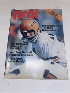 1976 BUCCANEERS 1ST YR BENGALS NFL FOOTBALL PROGRAM KEN ANDERSON SIGNED COVER - Picture 1 of 5