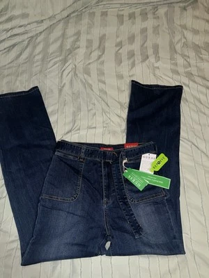 NWT Guess Jeans High Rise Bootcut 30x32 Has A Belt   Dark Jean. 10 In Rise - Image 1 of 4