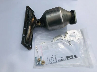 Convertidor catalítico MagnaFlow para Ford Escape 2001-05 Mazda Tribute 3,0 L trasero Foto 1 de 4