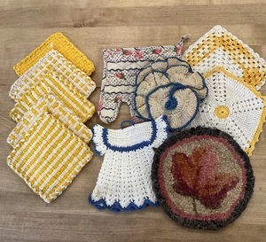 9 Vintage Handarbeit Webstuhl & gehäkelte Topflappen Mitt Untersetzer, gelb blau multi - Bild 1 von 15