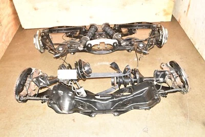 JDM 2008-2014 Subaru WRX EJ255 2.5L Turbo Subframes Suspensions Brake Calipers Foto 1 de 4