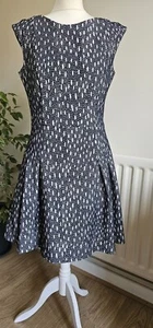 ZARA NAVY BLUE STRETCH MINI DRESS FIT FLARE DOTTED , SIZE UK L. 4172/159/401 - Picture 1 of 7
