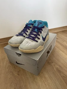 Nike Kobe 11 836183 Bryant 44 10 Hornets Weiß Lila Schuhe Sneaker Schuhschachtel - Bild 1 von 9