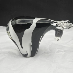Vintage Spotted Cow Art Glass Figurine Paperweight Handblown Heavy Black White - Picture 1 of 10