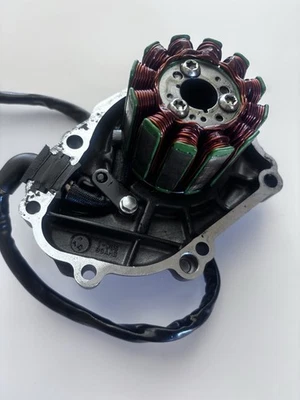 07-08 Yamaha YZF R1 Stator Magneto Stator Cover - Image 1 of 4