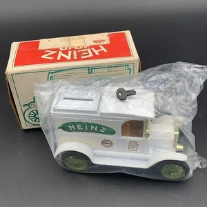 Ertl 1/25 1913 Ford Model T Van Heinz 57 Diecast Coin Bank w/Key in Box 1345 - Picture 1 of 16