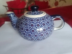 Small Vintage Boleslawiec Daisy Teapot ~ Free UK P&P - Picture 1 of 8