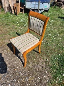 Biedermeier Stuhl, Kirschbaum, restauriert, Polster hat durchgescheuerte Stellen - Bild 1 von 17