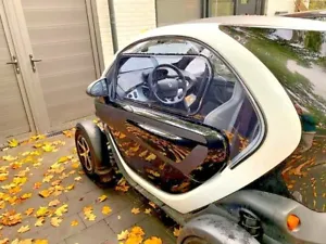 Renault Twizy TINTED Window (NO CAR) Version 2 - Picture 1 of 12