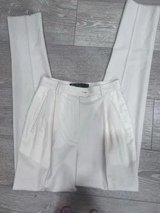 Loro Piana Super 110's Light Dream Women's Pleated Wool Trousers. Sz. 40. Cream. - Picture 1 of 11
