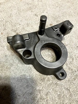 1963 1964 1965 1966 1967 Corvette LH Headlamp Inner Pivot Support 3825355 C2 Foto 1 de 4