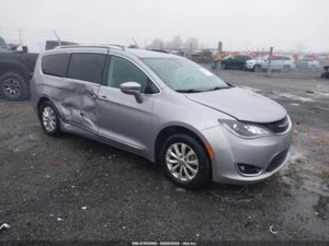 Used Body Control Module fits: 2018 Chrysler Pacifica Body Control BCM gasoline - Picture 1 of 24