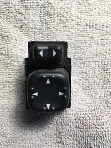 00 01 02 Silverado Tahoe Sierra Yukon Black Power Side Mirror Switch OEM 00-02 - Picture 1 of 4