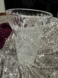 Exquisite 1960s Crystal Flower Vase Art Deco Dazzling Vase In Perfect Condition - Picture 1 of 6
