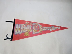Banderín bandera de fieltro de fieltro de recuerdo vintage de Walt Disney World Productions Florida - Imagen 1 de 10
