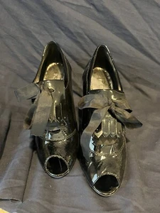 BCBG Girls Leather Peep Toe High Heels Size 9 - Picture 1 of 7