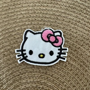 Hello Kitty #6 Sew On/Iron On Applique Embroidered Patches New - Picture 1 of 6