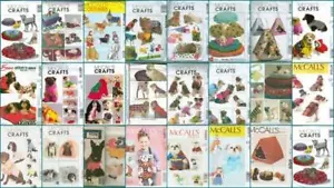 McCalls modello da cucire vestiti per animali domestici letto per animali domestici cane gatto McCall's artigianato SCEGLI TU - Foto 1 di 24