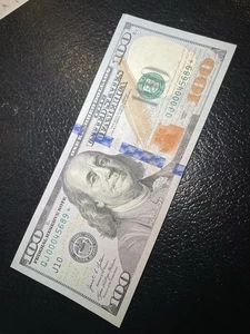 2021 One Hundred Dollar Bill Federal Reserve Note uncirculated - Picture 1 of 2