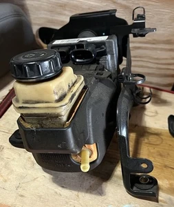 2013-2016 Nissan Pathfinder 3.5L Electronic Hydraulic Power Steering Pump OEM 🚀 - Picture 1 of 4