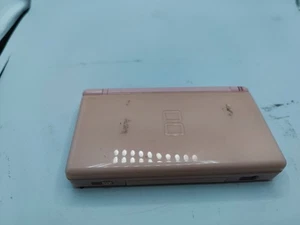 DS Lite Console - cracked, moisture indicator triggered, missing serial - Picture 1 of 6
