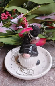 Black  Ceramic Gnome Ring Holder, Ring Holder, Gnome Ring Holder,  3.5" - Bild 1 von 8