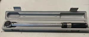 Husky 39104 1/2" Drive 25-250 ft-lbs Torque Wrench with Case Excellent Cond. - Picture 1 of 10