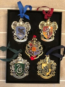 Harry Potter Hogwarts Christmas Tree Ornaments Metal House Crest Decoration Set - Picture 1 of 5