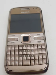 Nokia E72 Funzionante Con Caricabatterie Disponibile Su Due Colori Nero E Oro - Foto 1 di 11