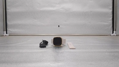 Reloj inteligente Fitbit Sense avanzado con herramientas para la salud del corazón, el manejo del estrés Foto 1 de 4