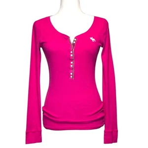 Abercrombie Henley Top Y2K rosa tailliert gerippt Elena Gilbert Coquette Größe Medium - Bild 1 von 13