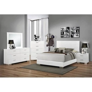 Coaster Felicity 5-piece California King Panel Wood Bedroom Set Glossy White - Picture 1 of 7