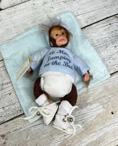 Muñeca mono realista "No más saltos sobre la cama" puñados celestiales Ashton Drake - Imagen 1 de 15