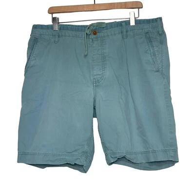 Guess mens 38 green distressed flat front 9" inseam shorts - Image 1 of 4